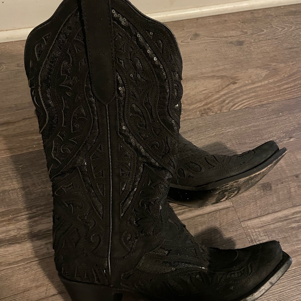 Sparkly Black womens cowboy boots, size 7.5